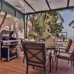 The Circular - Jacuzzi, Hiking & Vineyards