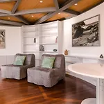 Vila The Circular - Jacuzzi, Hiking & Vineyards