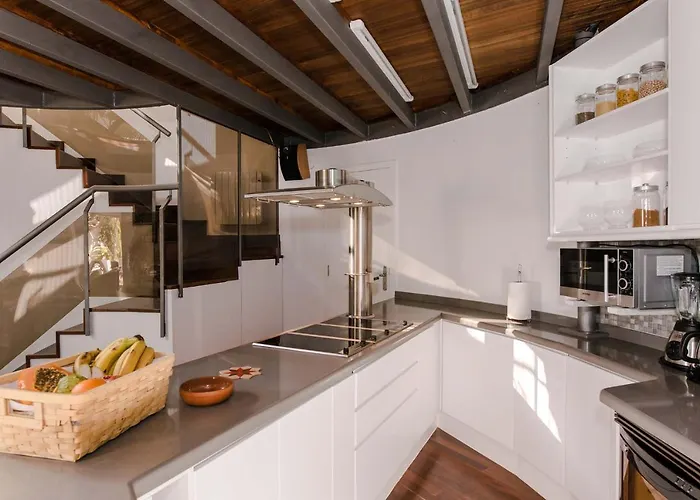 Villa The Circular - Jacuzzi, Hiking & Vineyards