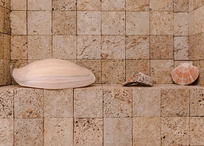 Villa The Circular - Jacuzzi, Hiking & Vineyards