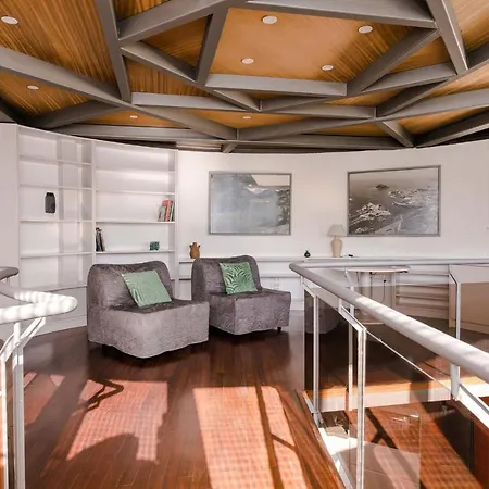The Circular - Jacuzzi, Hiking & Vineyards Villa *
