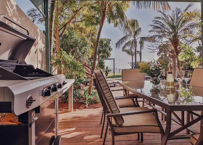 The Circular - Jacuzzi, Hiking & Vineyards Villa